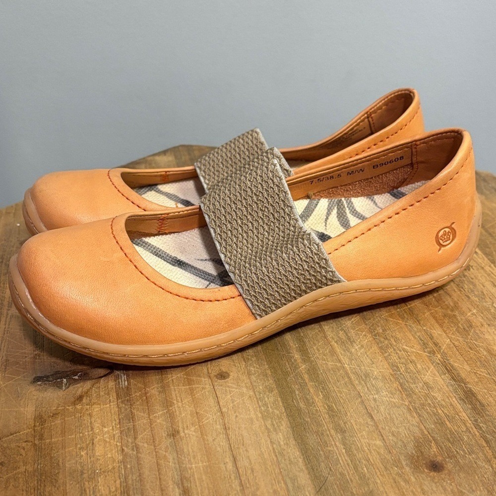 Born Womens Peach Leather Mary Jane Elastic Strap Flats B90608 Size 7.5 EU 38.5 - Picture 3 of 6